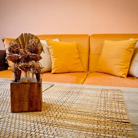 Sunflower Center Apartment